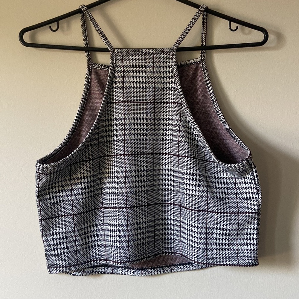Patterned Crop Top - Picture 3 of 3